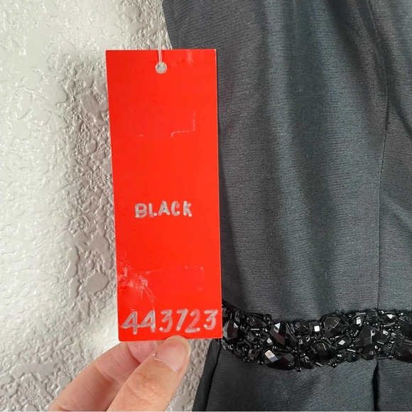 NWT Monique Lhuillier Black Beaded Bridesmaid Formal Mini Dress Fit and Flare 2 - Picture 5 of 13